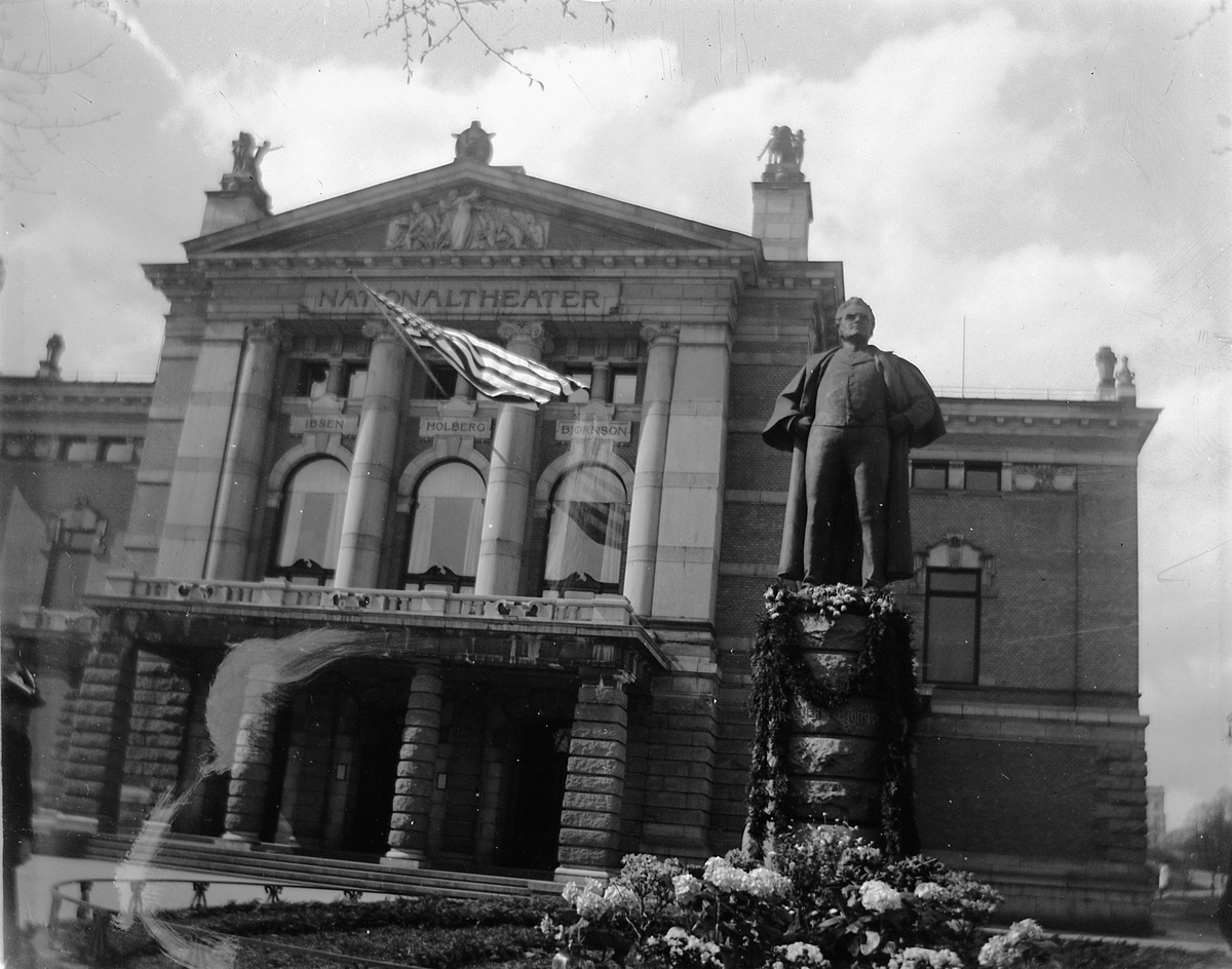Johs. (Johannes) Johannessen, NATIONALTHEATRET, OSLO, BJØRNSONSTATUE