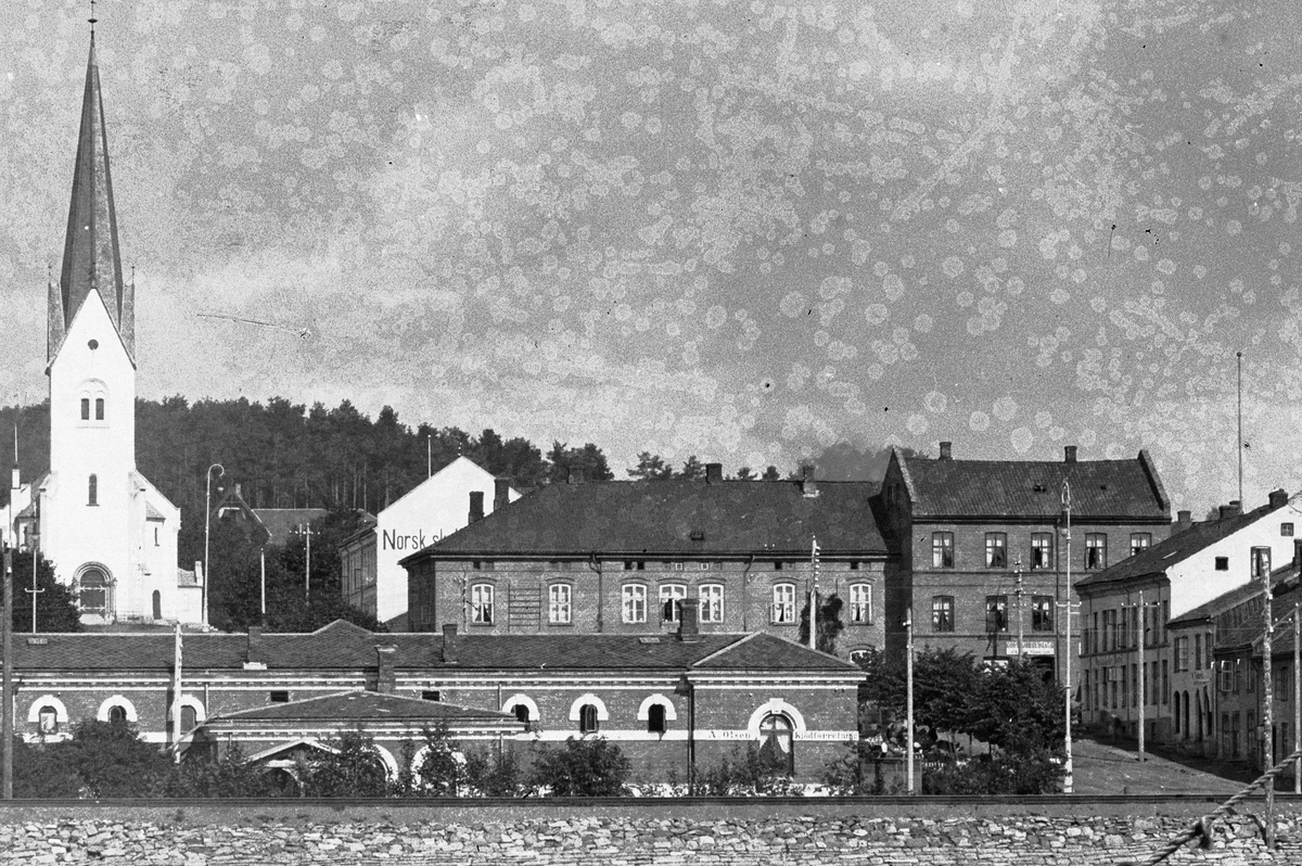 Hans Emil Erichsen, Hamar brygge. Bebyggelsen rundt Stortorget. Hamar Domkirke.