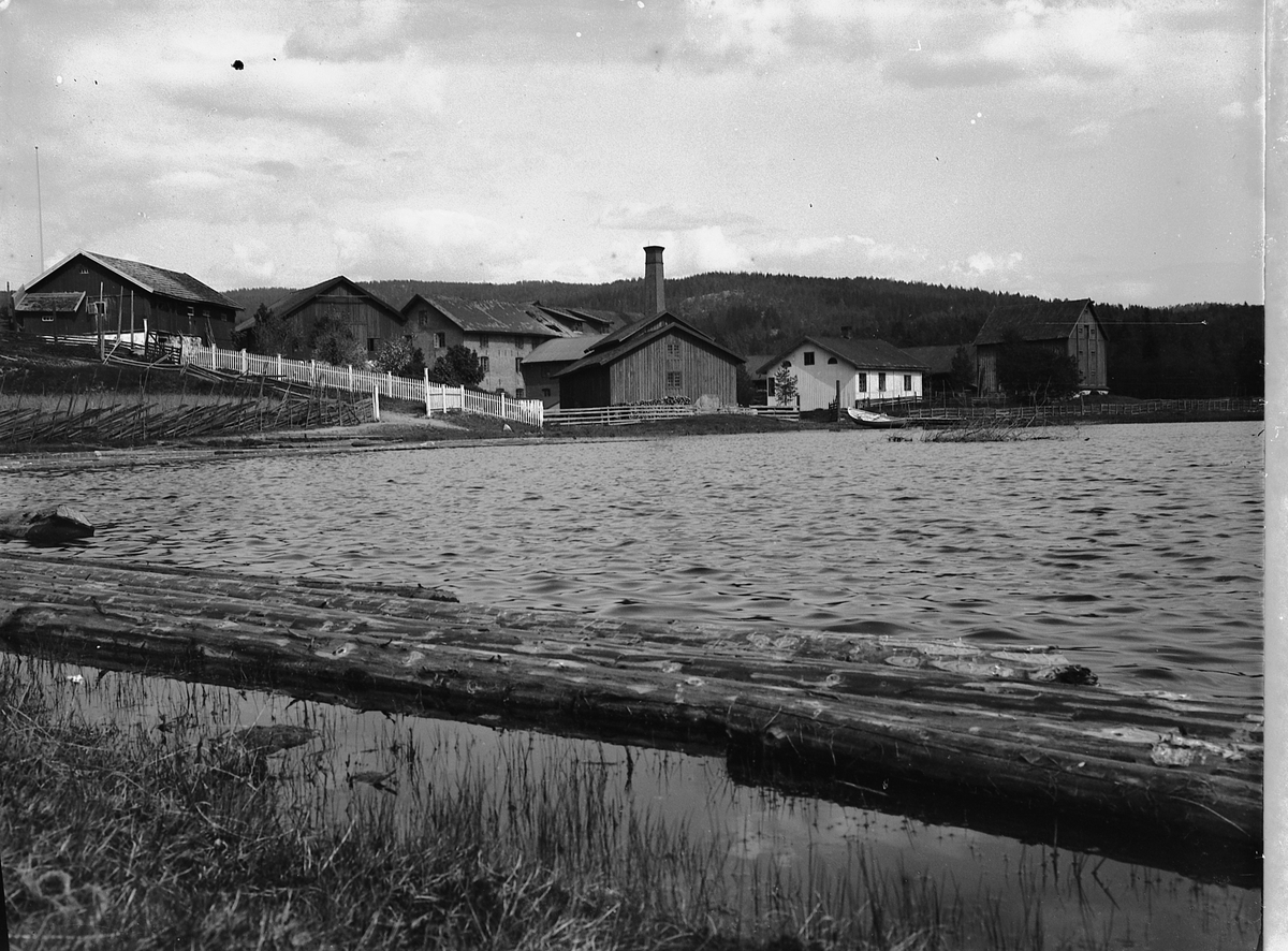 Simen Baardseth, FLOM I MJØSA, STRAND BRÆNDERI i Moelv under flommen i 1927.