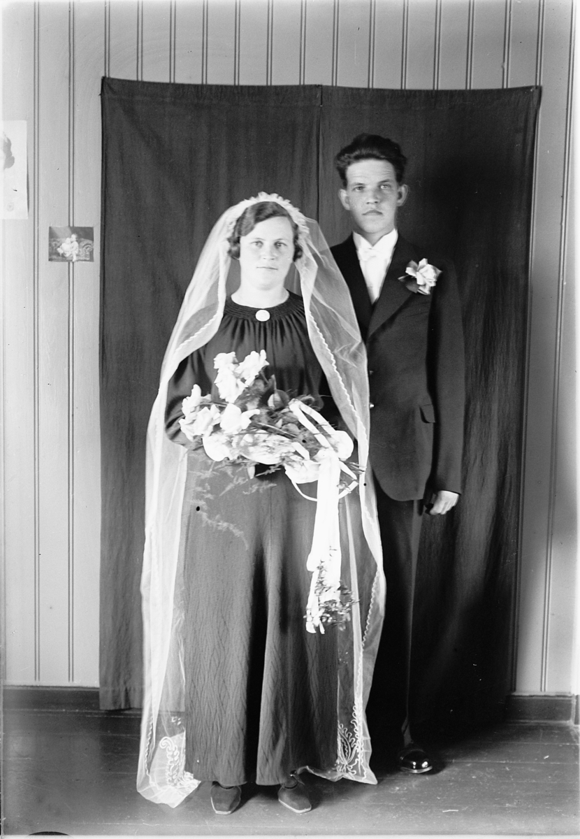 Simen Baardseth, Bryllup. Brudepar, Martin Baardseth og Pauline, f. Børresen.