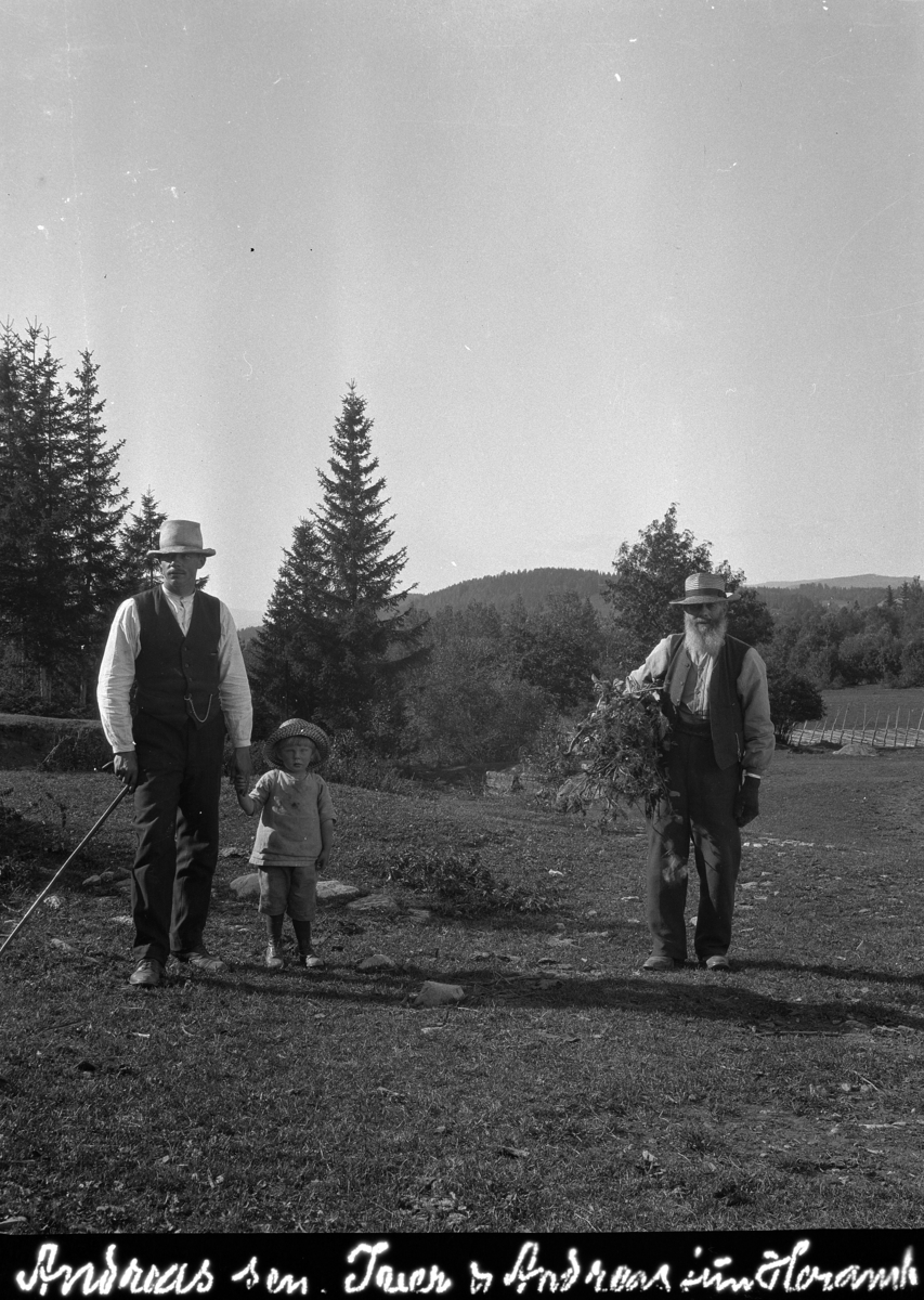 Kristian Heramb, Tre generasjoner, Iver (f. 1886), Andreas og gamle Andreas (f. 1842) Heramb. Moste seter.