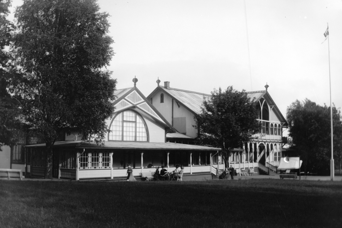 Ole Hansen Løken, Hotell Larvik Bad. Larvik. Borre. Holmestrand.