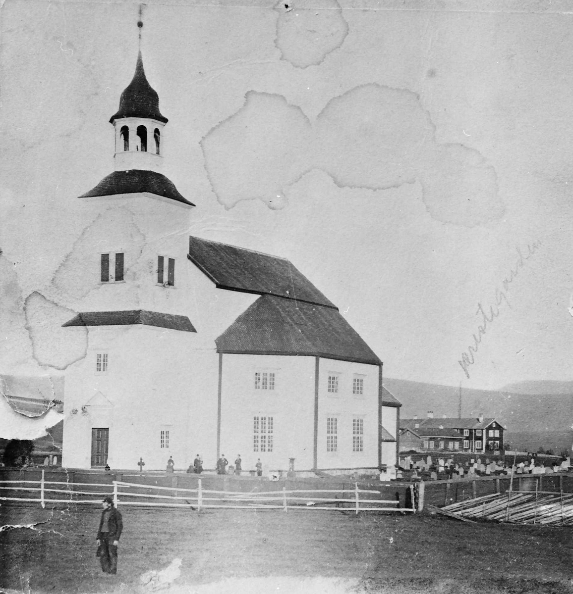 Elen Schomragh, Tynset kirke (prestegården i bakgrunnen)