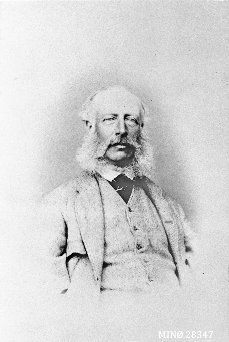 Elen Schomragh, Portrett av mann - Reginald James - Triverton Hall, London ("Jims")
