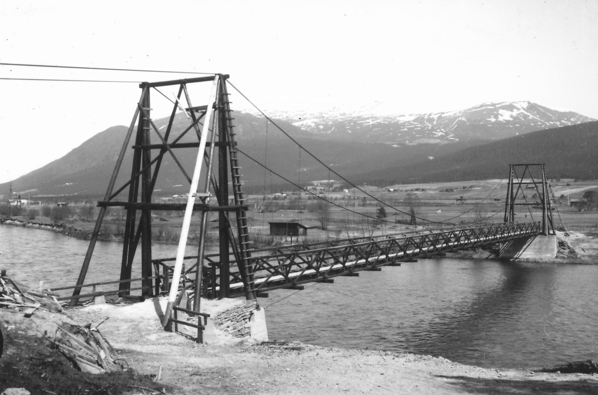 Per K. Lien, Moan-brua i Alvdal.