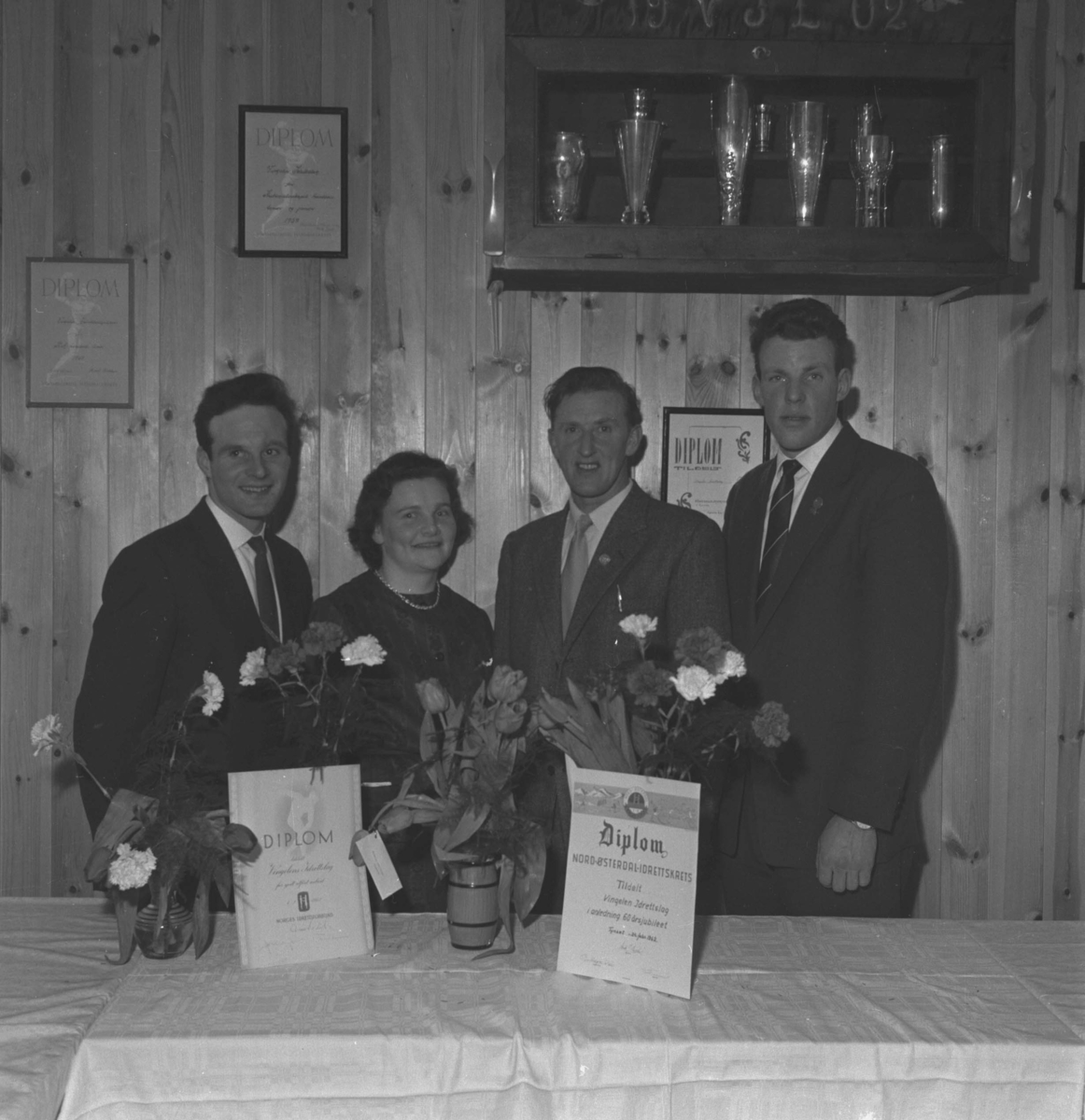 Per Magne Grue, Vingelen, Jubileum, Idrettslag, Diplom, Menn, Kvinne, Pokalskap