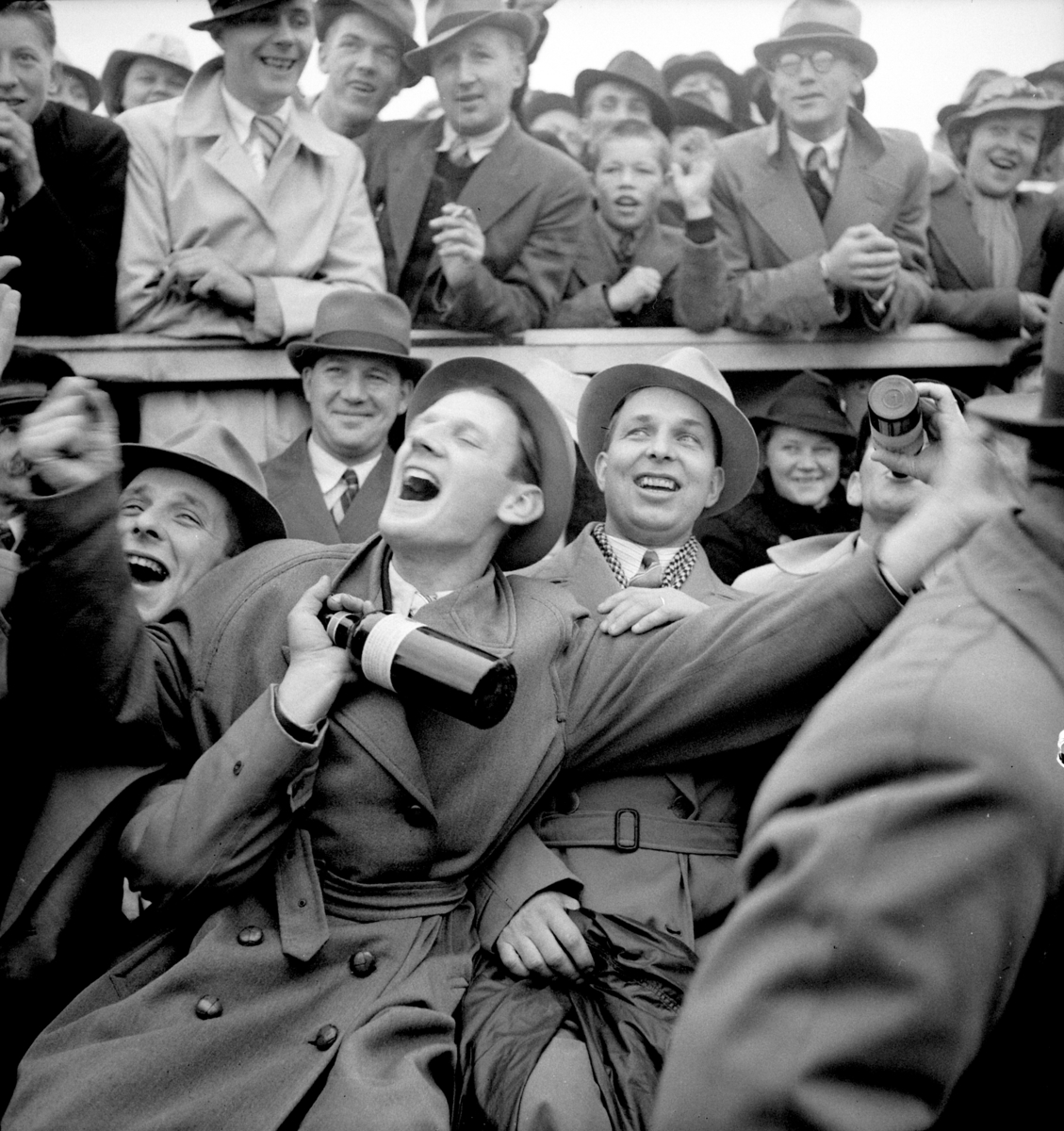 Normann Fotoatelier, Briskeby stadion, Hamar. NM- Finale 1938. Fredrikstad - Mjøndalen 3-2. Fra kampen.