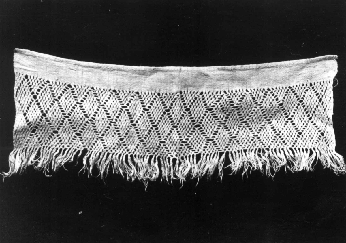 Anna Grostøl, Iveland, Vest-Agder 1941. Firflettingsbord.
