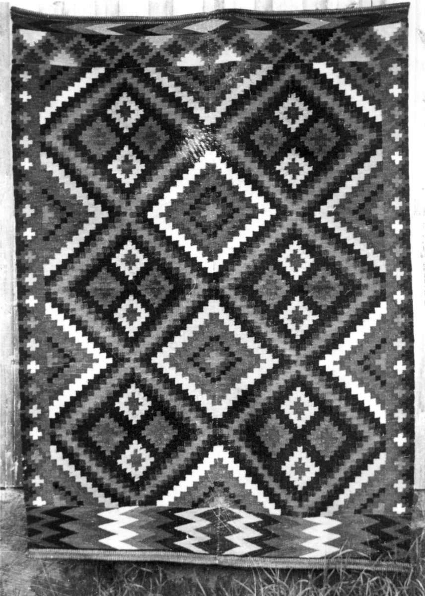 Anna Grostøl, Ruteåkle. Eiken, Hægesbostad, Vest-Agder 1937.