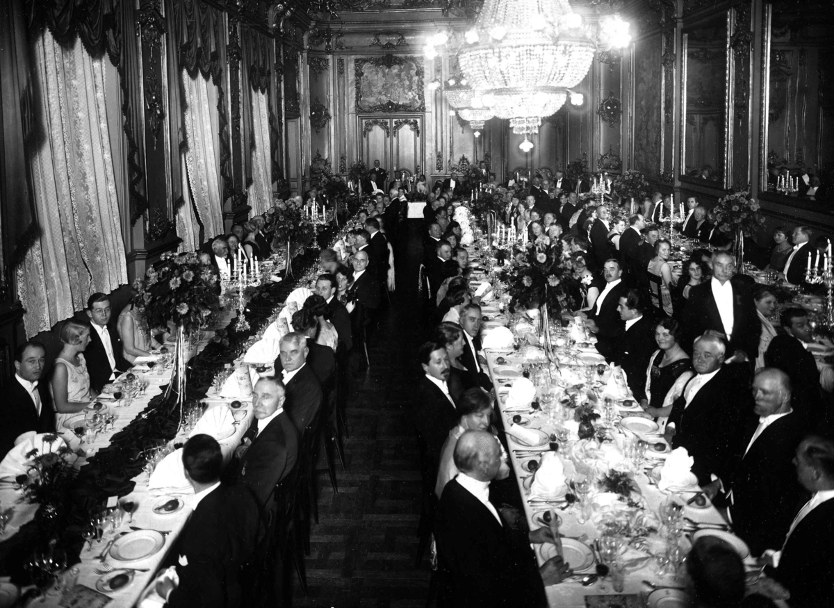 Narve Skarpmoen, Festmiddag for Anders Sandvig på Grand Hotel, Oslo, 1929.