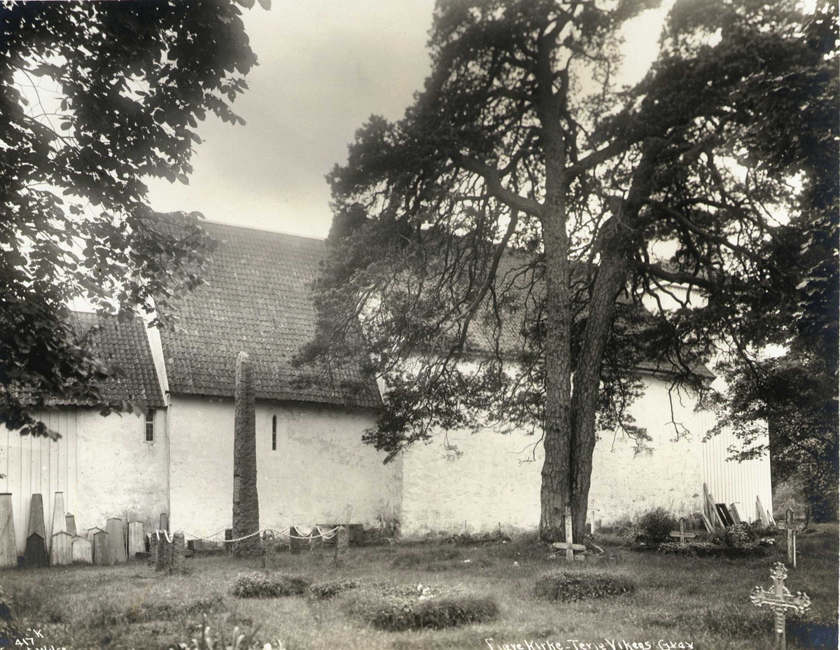 Anders Beer Wilse, Fjære kirke med Terje Vigens grav, Grimstad, Aust-Agder.