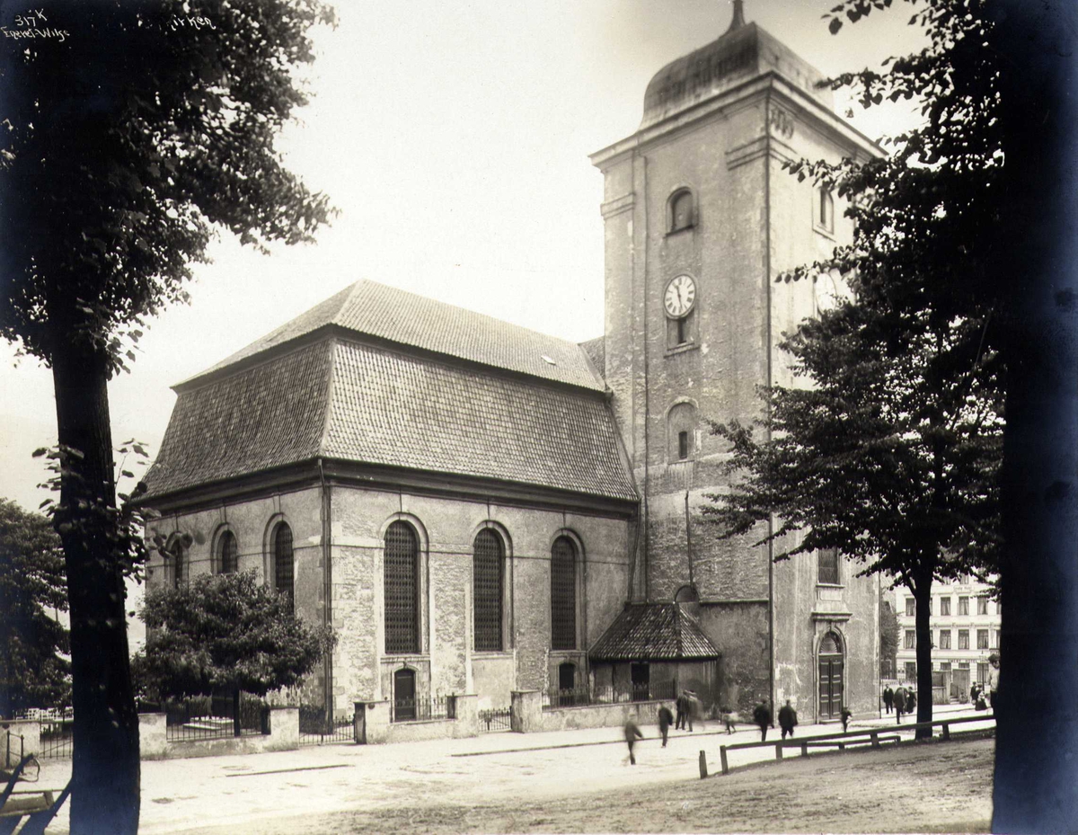 Anders Beer Wilse, Nykirken, Bergen, Hordaland. Fotografet 1912.