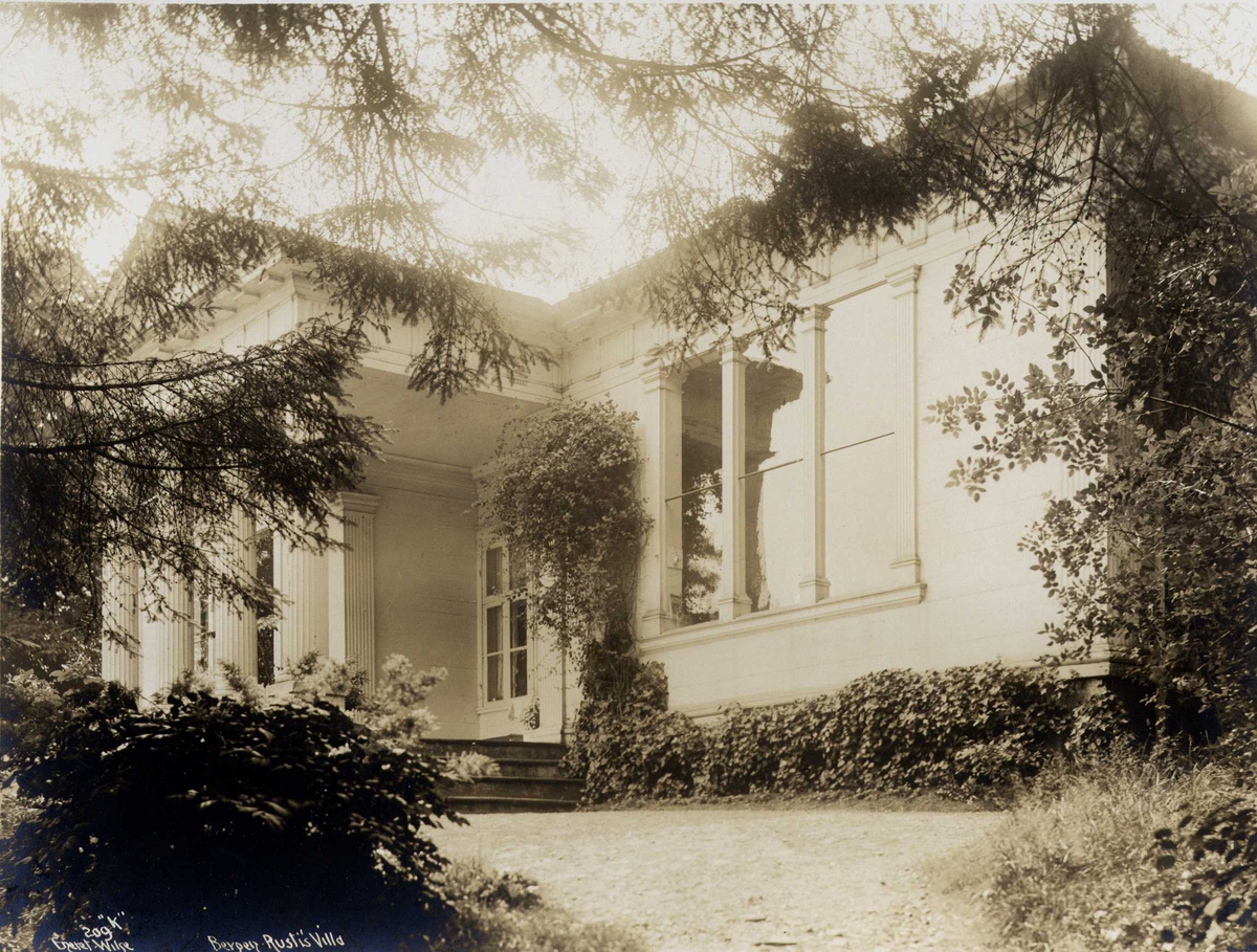 Anders Beer Wilse, Rustis villa, Bergen, Hordaland. Fotografert 1912.