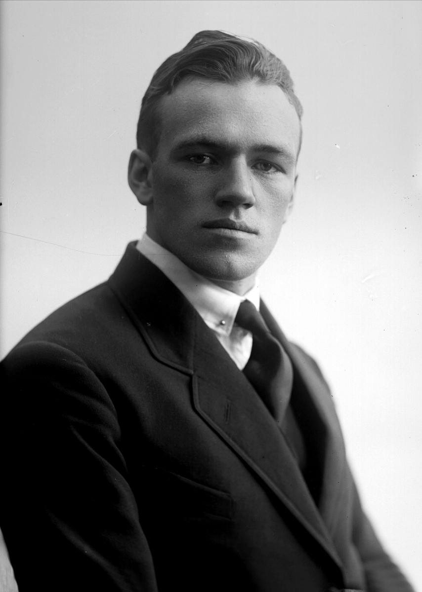 Gustav Borgen, NFB.02627