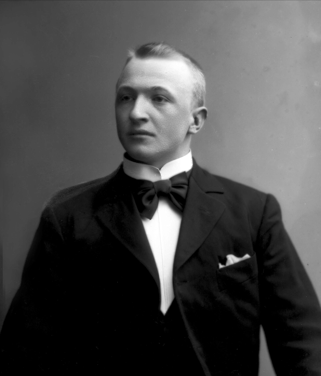 Gustav Borgen, NFB.04337