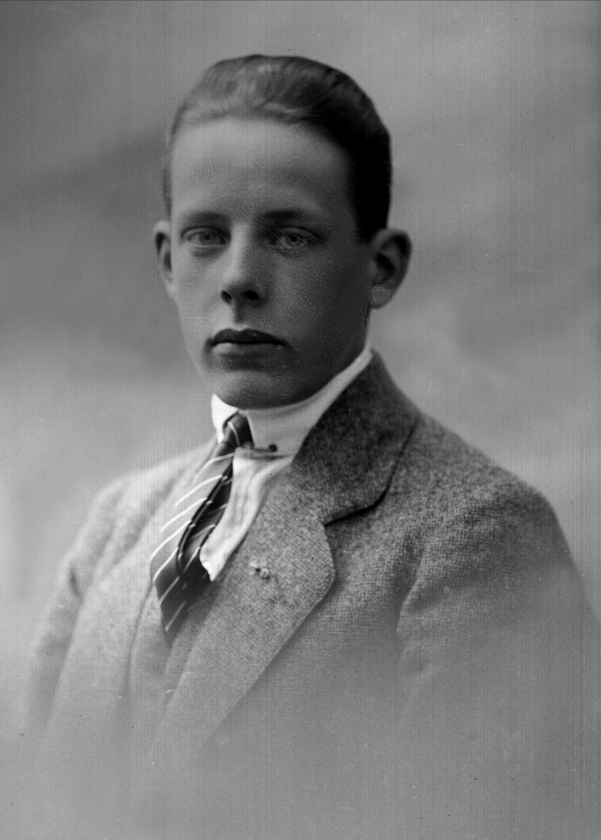 Gustav Borgen, NFB.04650