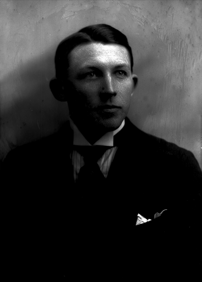 Gustav Borgen, NFB.04797