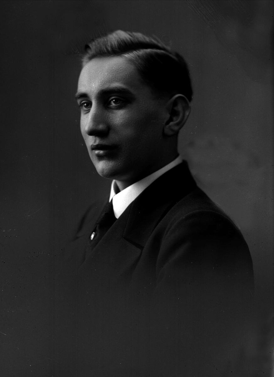 Gustav Borgen, NFB.06957