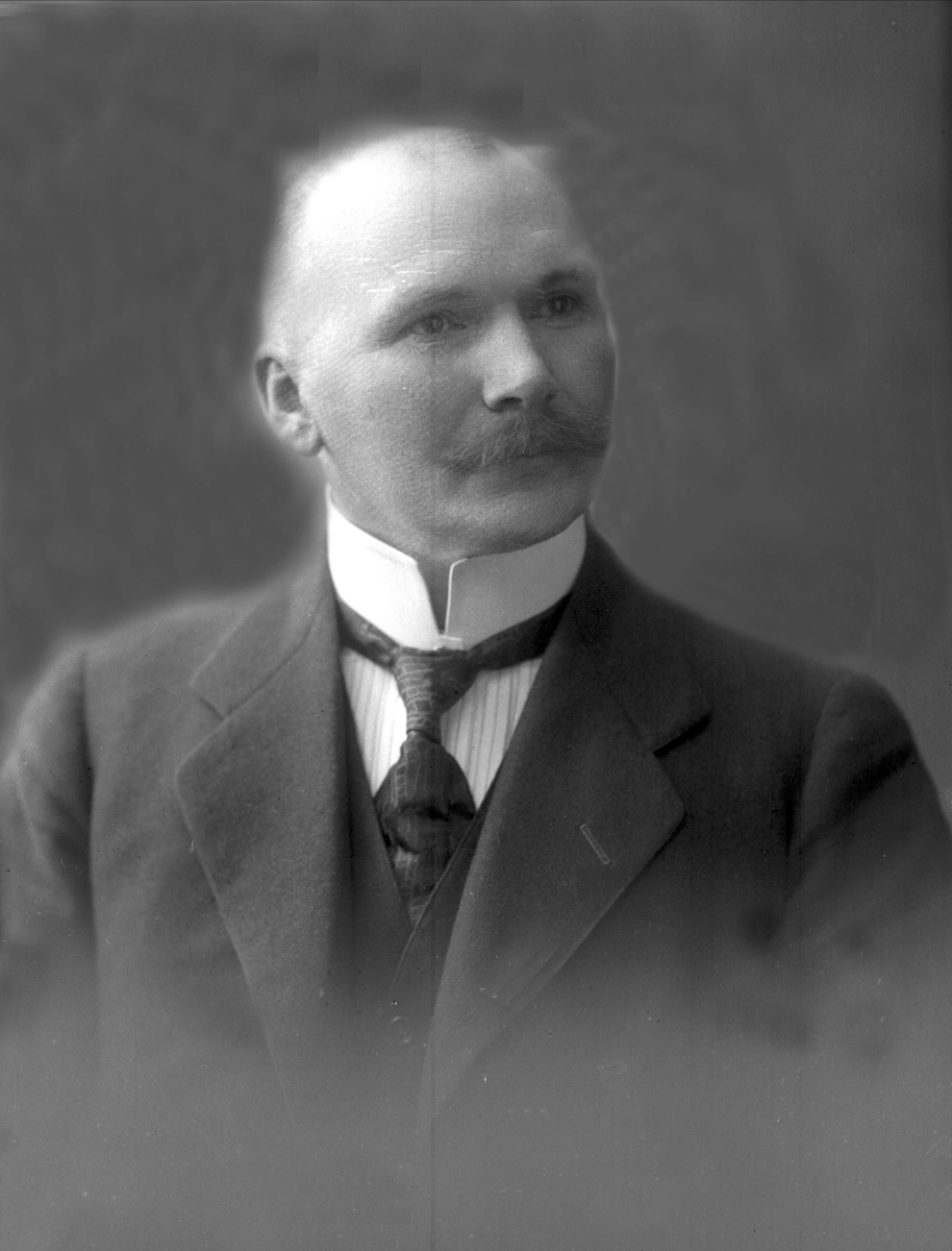 Gustav Borgen, NFB.09561