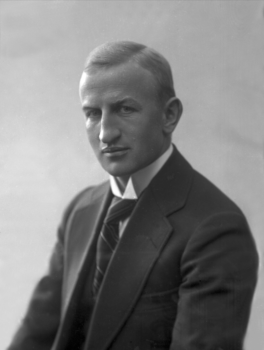 Gustav Borgen, NFB.09963