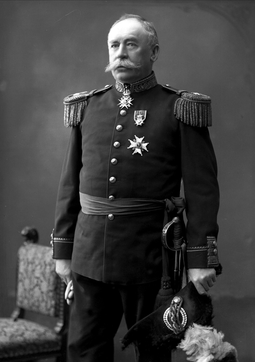 Gustav Borgen, Portrett, Henrik Steffens Hagerup i uniform som general.