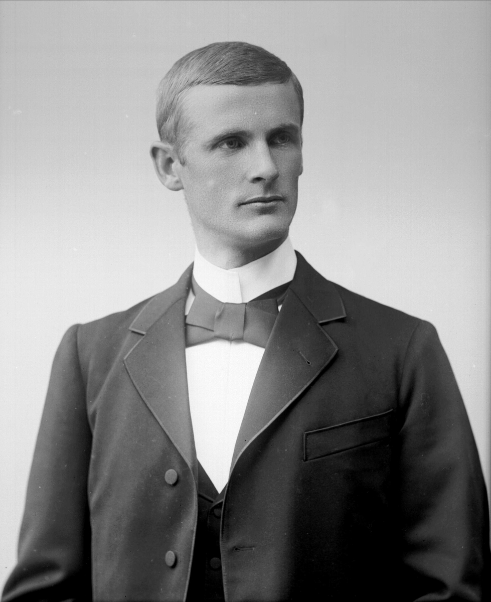 Gustav Borgen, NFB.14974