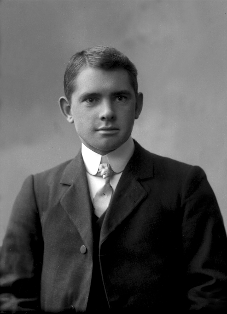 Gustav Borgen, NFB.20403
