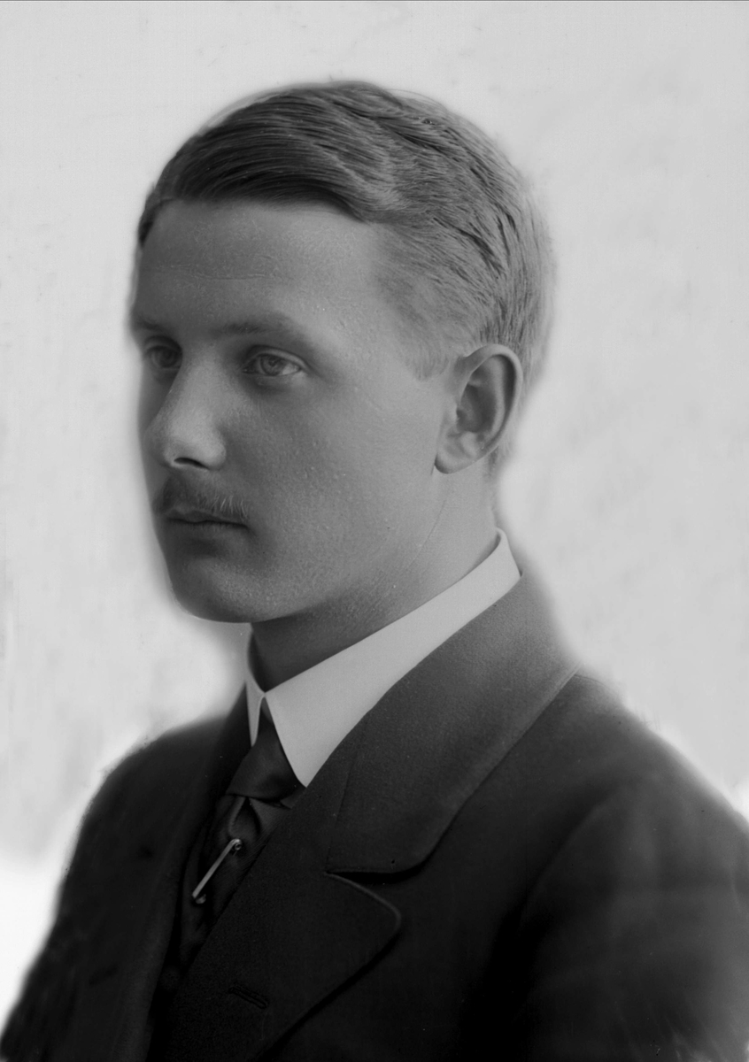 Gustav Borgen, NFB.20954