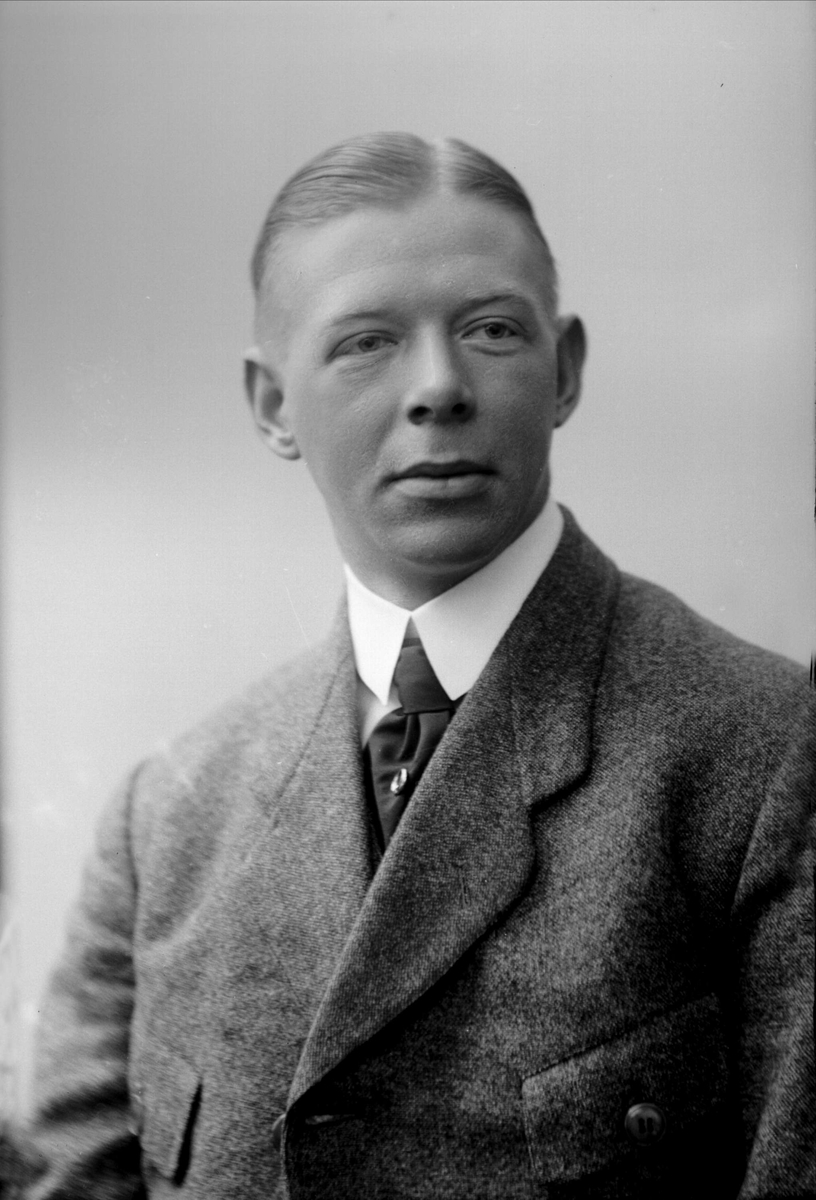 Gustav Borgen, NFB.22580