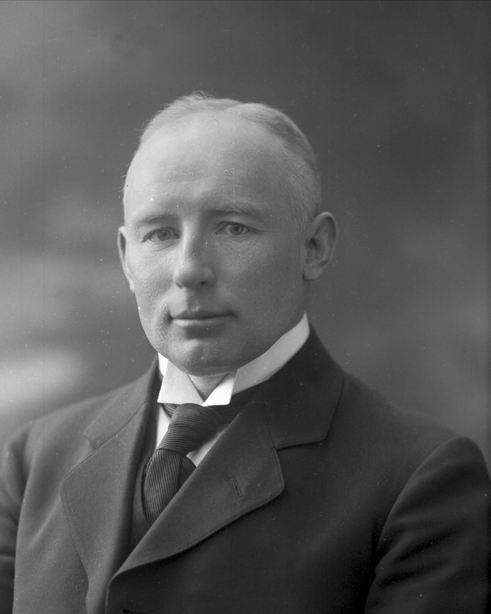 Gustav Borgen, NFB.22970