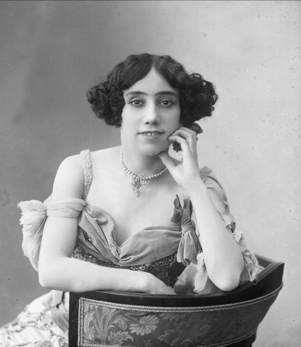 Gustav Borgen, Portrett, Noelle Desanges.