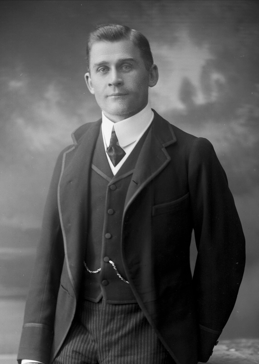 Gustav Borgen, NFB.23754