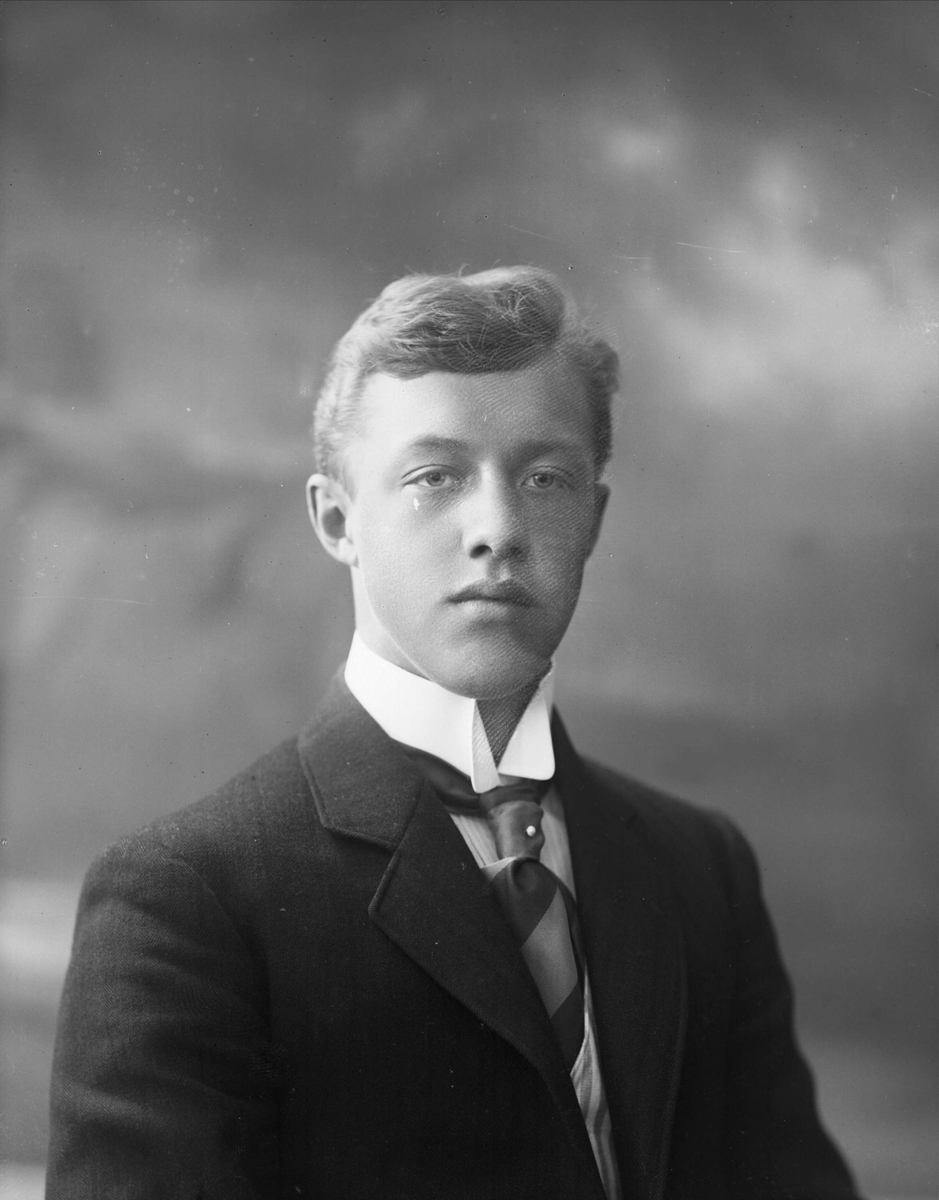 Gustav Borgen, NFB.24156