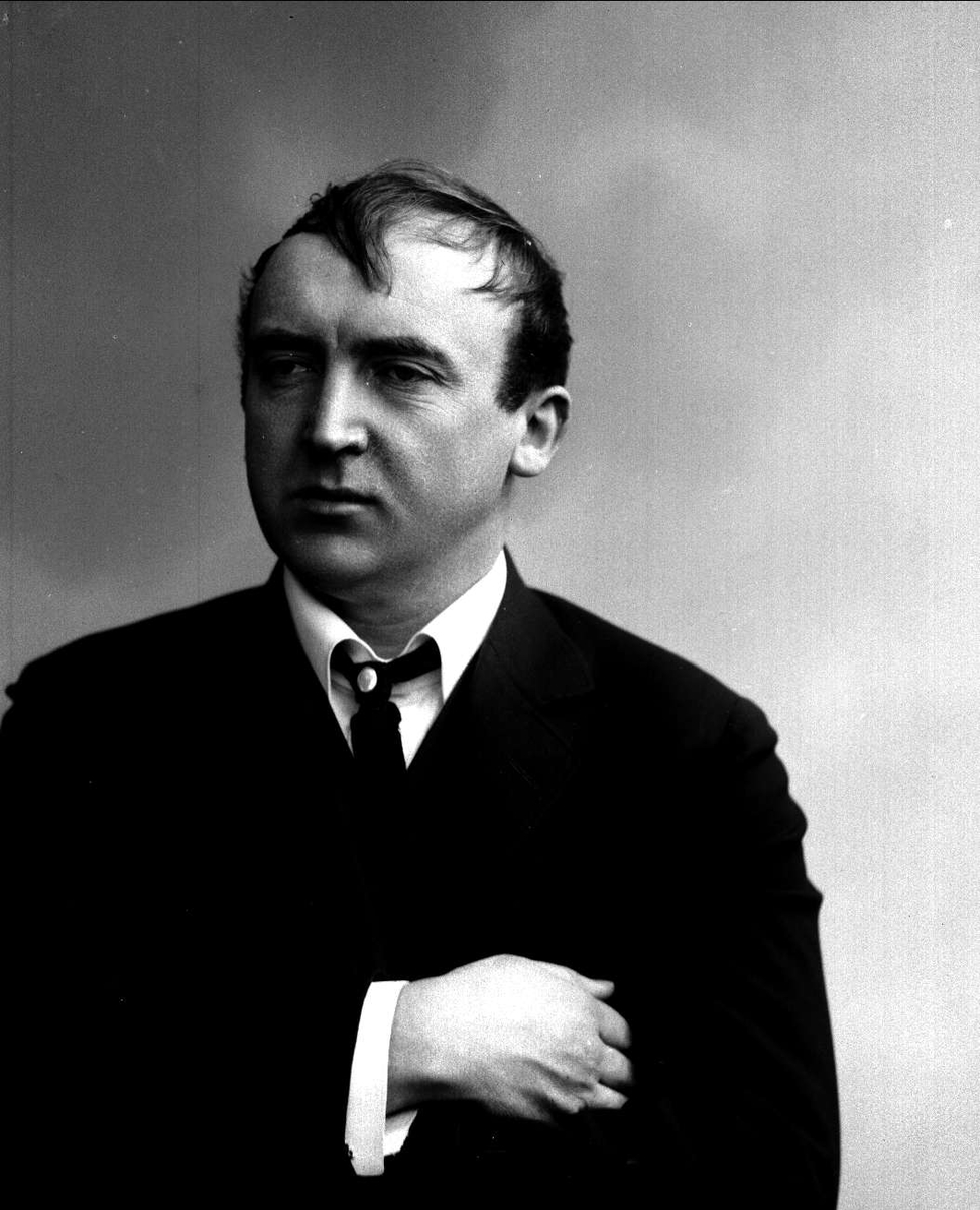 Gustav Borgen, Portrett, skuespiller Simondsen.