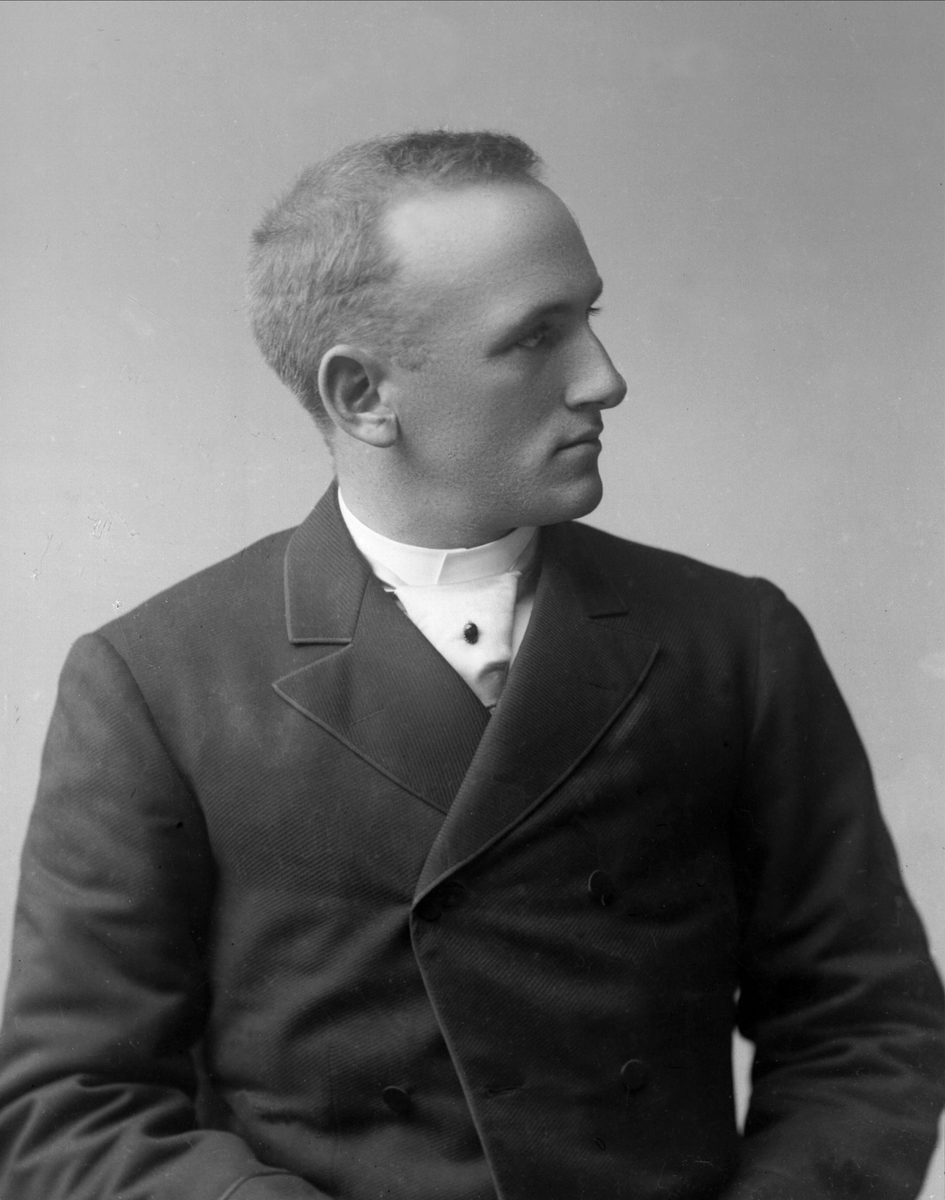 Gustav Borgen, NFB.26950