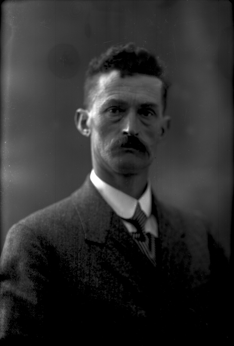 Gustav Borgen, NFB.28429
