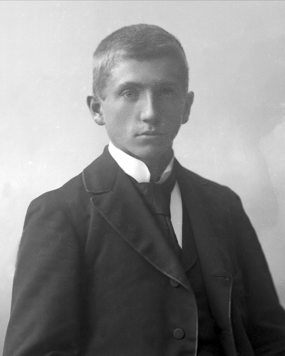 Gustav Borgen, NFB.32396