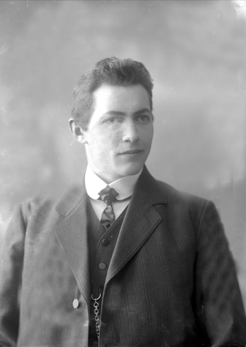 Gustav Borgen, NFB.32438