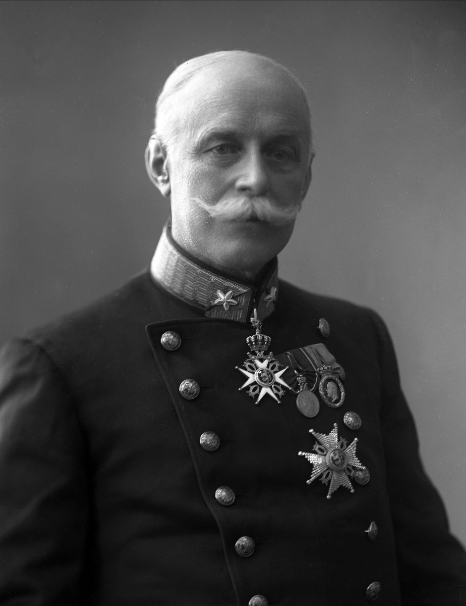 Gustav Borgen, Portrett av Einar Wilhelm Anton Martin Krohn i uniform som generalmajor.
