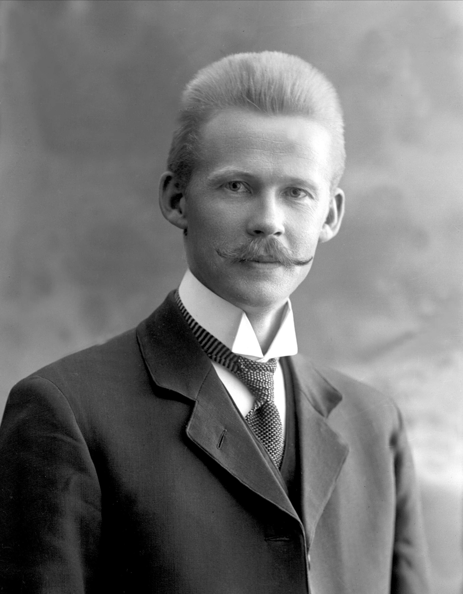 Gustav Borgen, NFB.34177