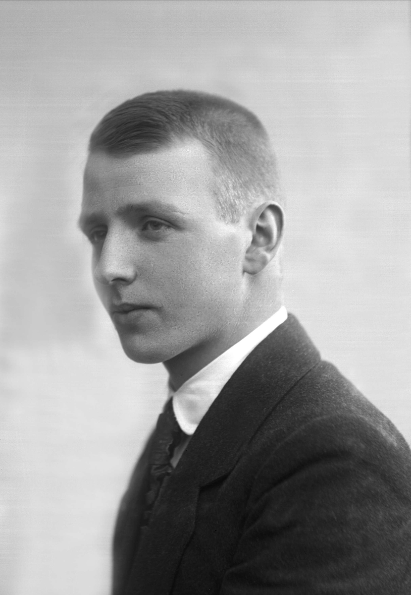 Gustav Borgen, NFB.34663