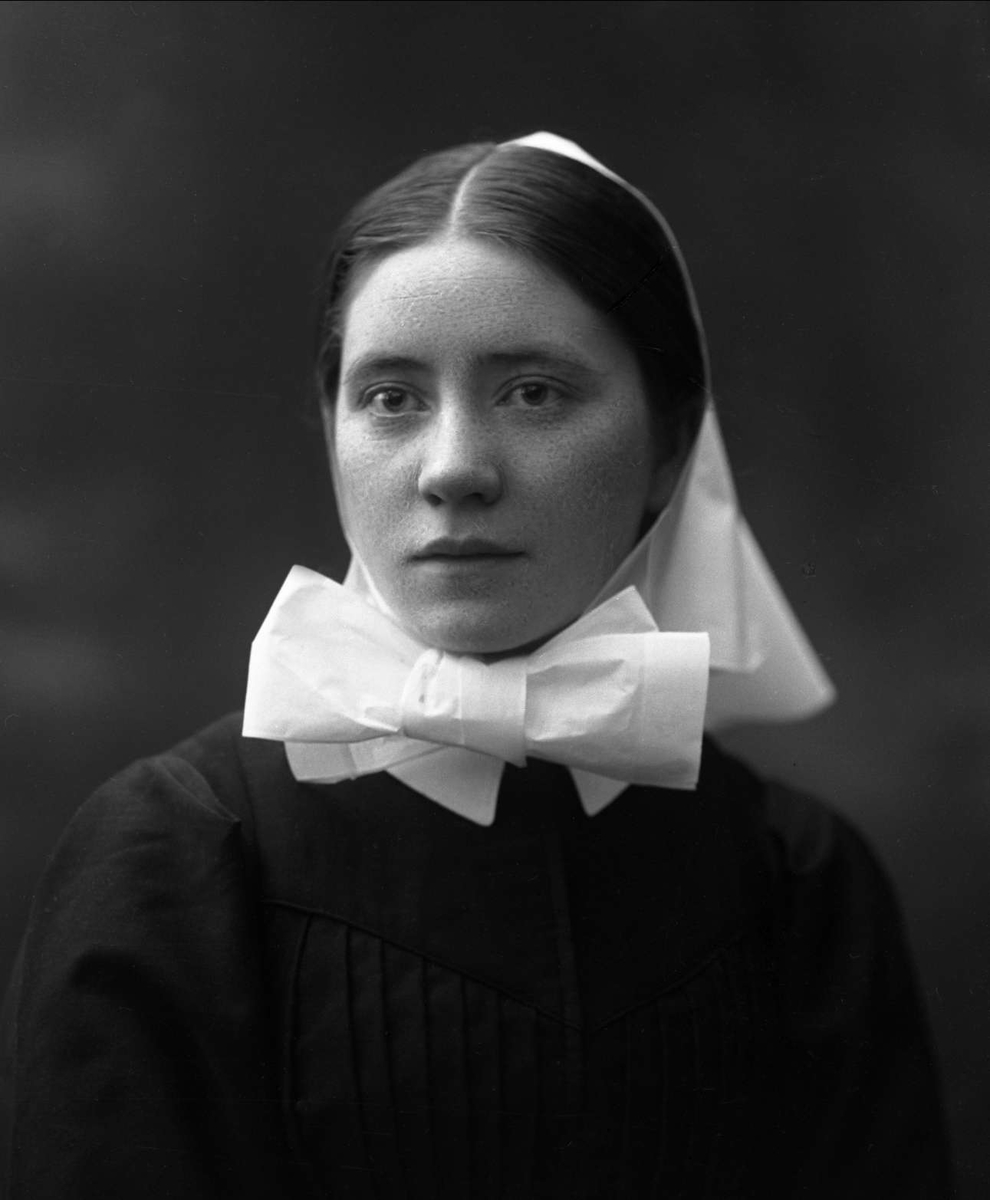 Gustav Borgen, Portrett, sykepleier, søster Andrea Hals.