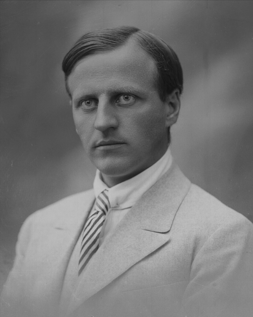 Gustav Borgen, NFB.37439