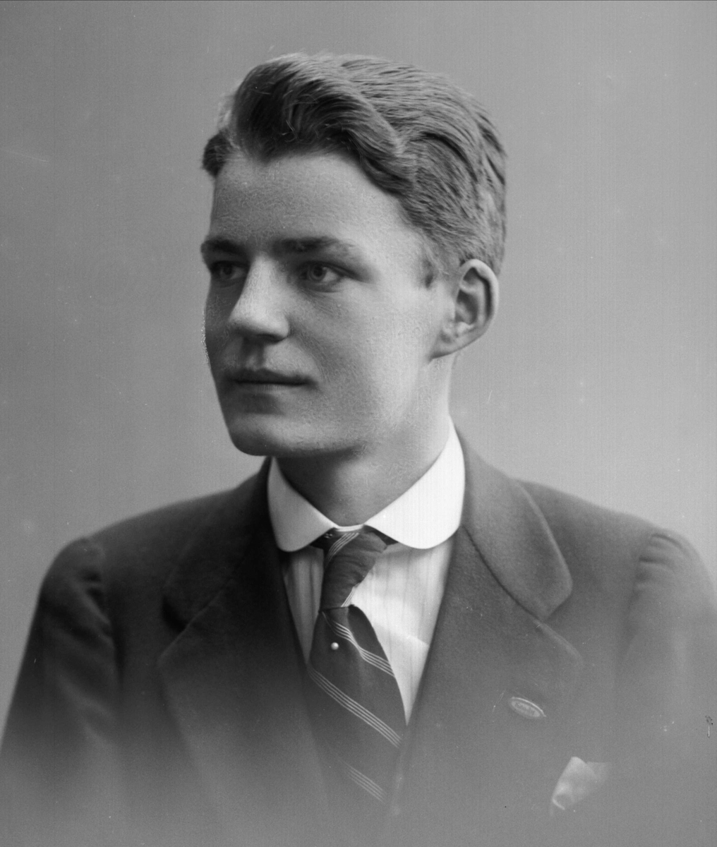 Gustav Borgen, NFB.37844