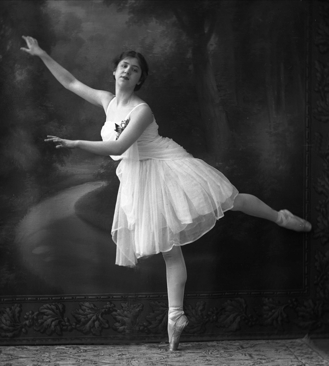 Gustav Borgen, Portrett, ballettdanser. Frøken Buttedahl.