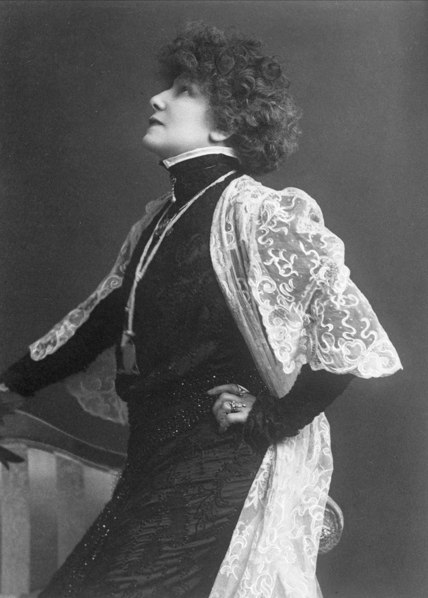 Gustav Borgen, Portrett, Sarah Bernhardt, filmstjerne, skuespiller mm. Kristianiabesøk i 1902.