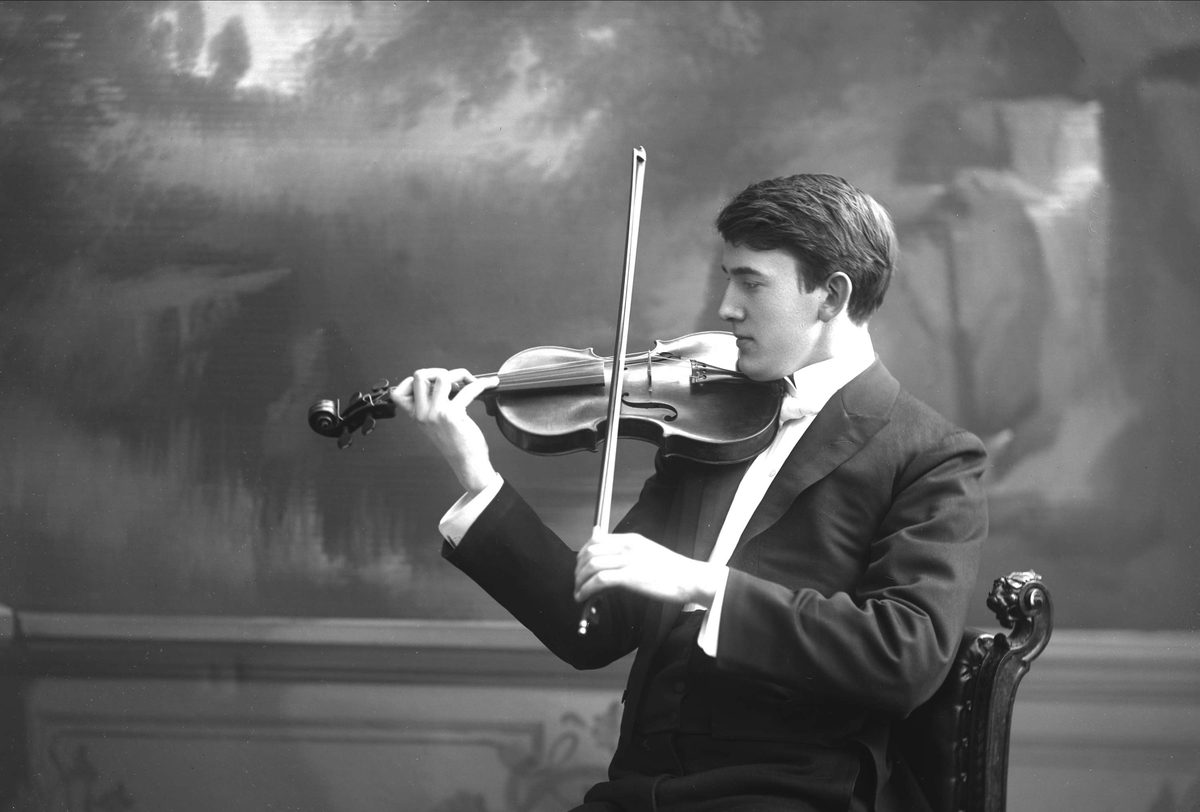 Gustav Borgen, NFB.42472