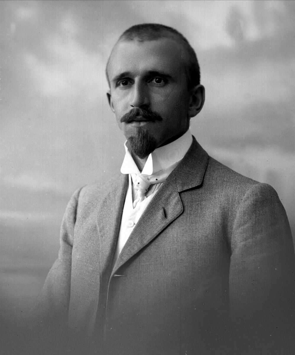 Gustav Borgen, NFB.42760