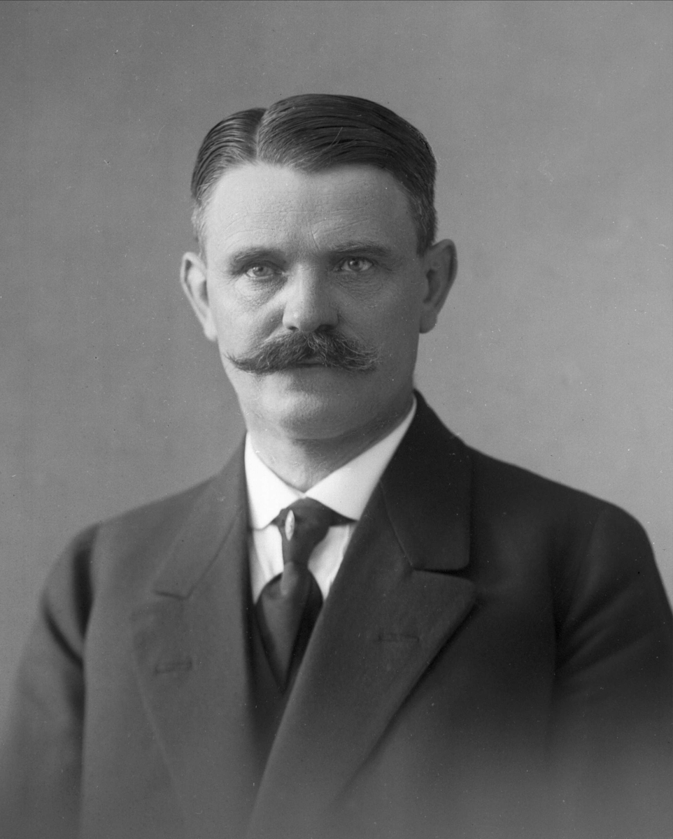Gustav Borgen, NFB.42774