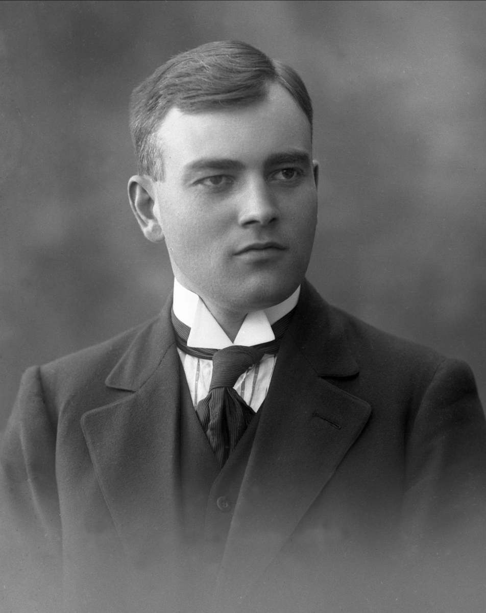 Gustav Borgen, NFB.42836